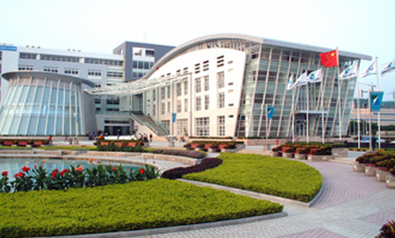 What is China Pharmaceutical University ranked in the world